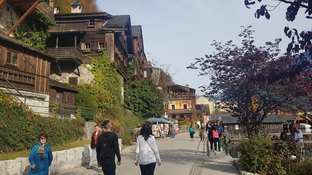 เดินเล่น Hallstatt ตอนกลางวัน