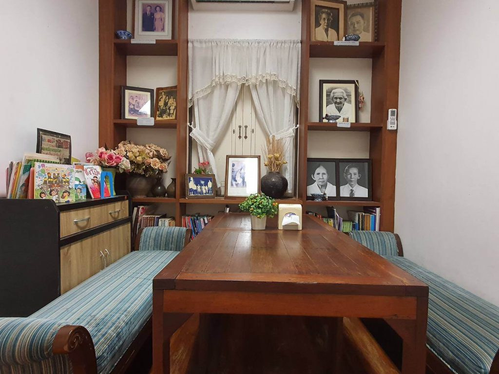 โต๊ะอาหาร มีประวัติความเป็นมาของปราจีน