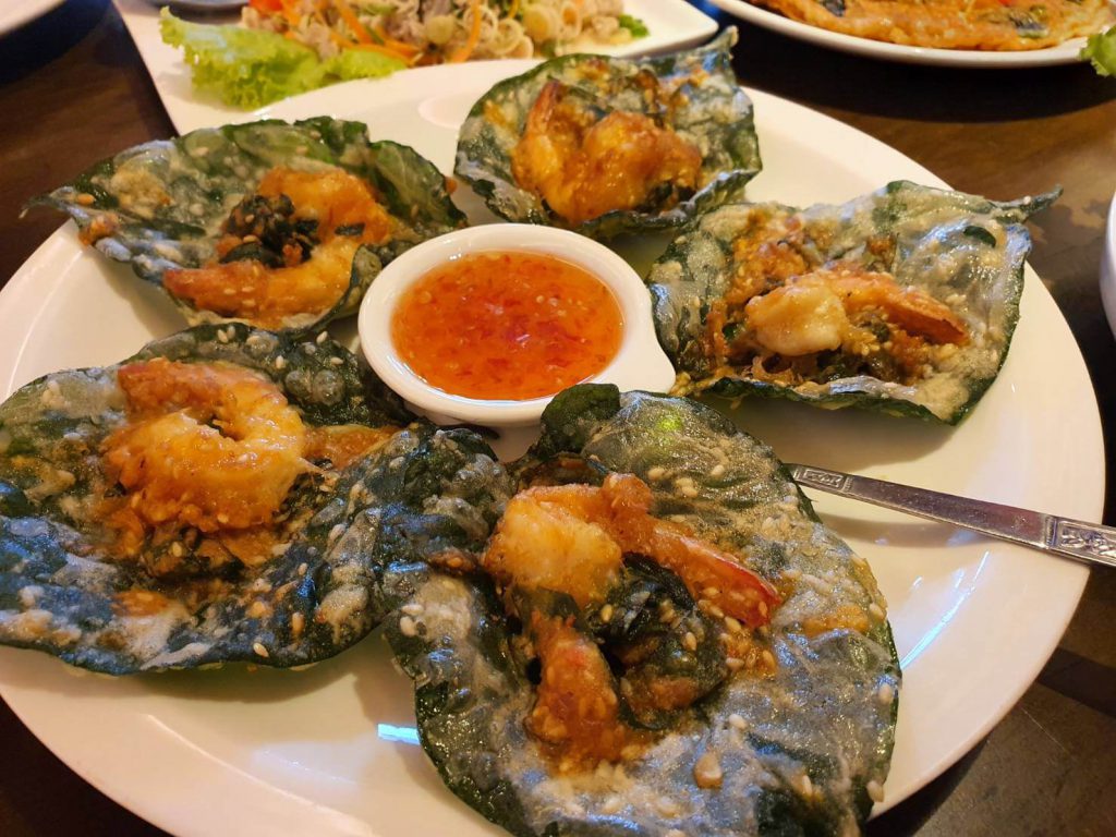 กุ้งทอดใบชะพลู