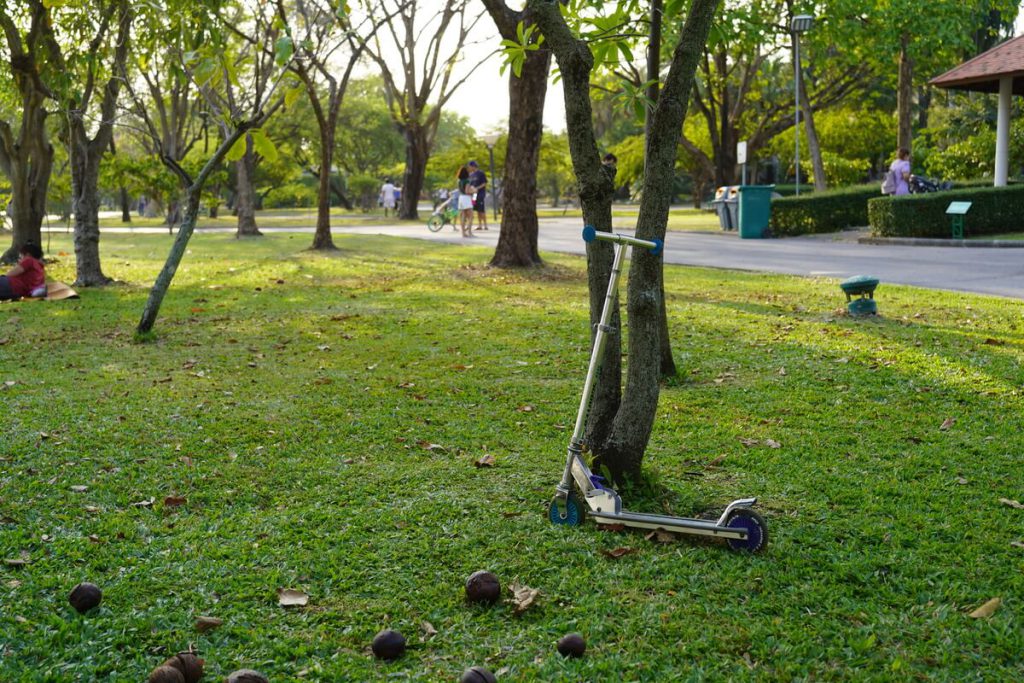 ปั่นจักรยาน เล่น สกู๊ตเตอร์ สวนหลวง กรุงเทพ