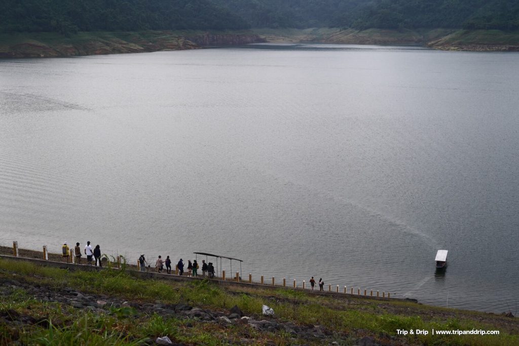 ทางขึ้นเรือเขาช่องลม