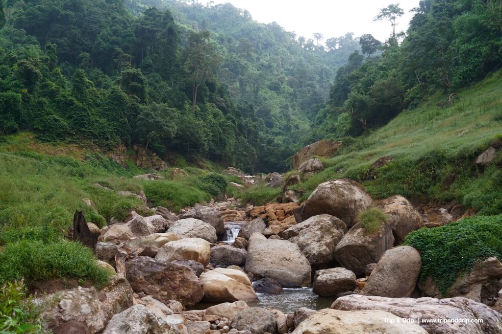 เขาช่องลมมีหมอก