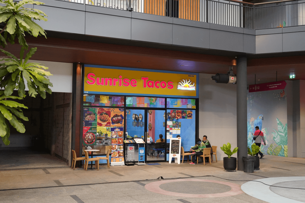 ร้านอาหาร taco bell ลาซาล อเวนิว ใกล้บางนา