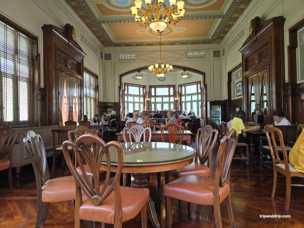 คาเฟ่ นรสิงห์